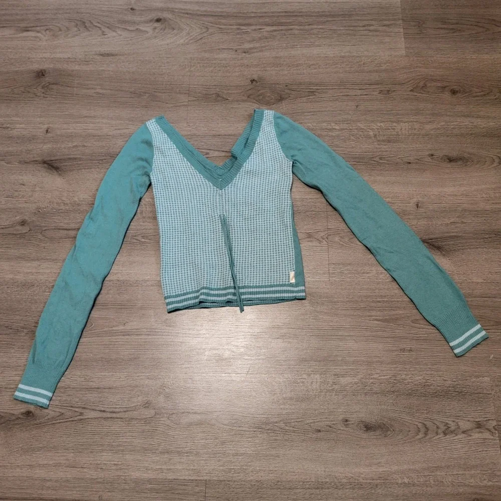 Hollister Y2K Teal Houndstooth V-Neck Tie Front Long Sleeve Sweater Small NWT